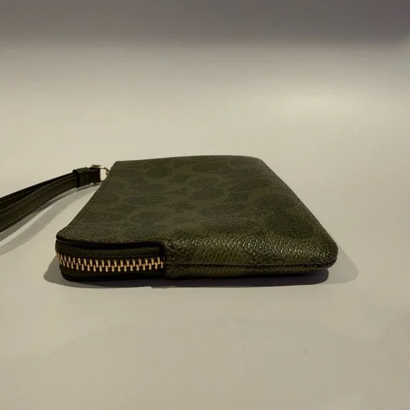 Coach Corner Zip Wristlet In Signature Canvas - Olive - Picture 5 of 10